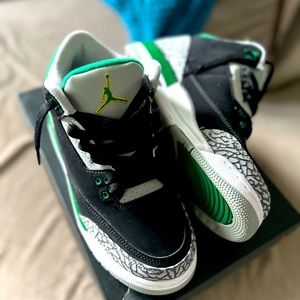 Retro 3 Air Jordans black/green and white 6.5y.